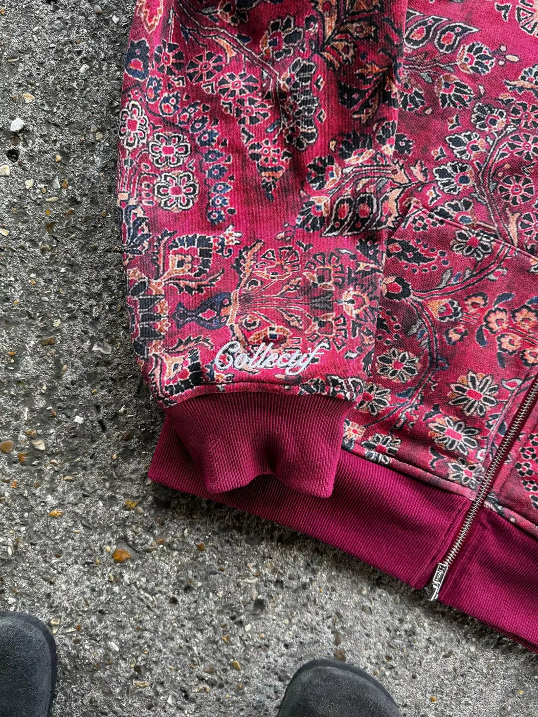 RELIC ZIP HOODIE