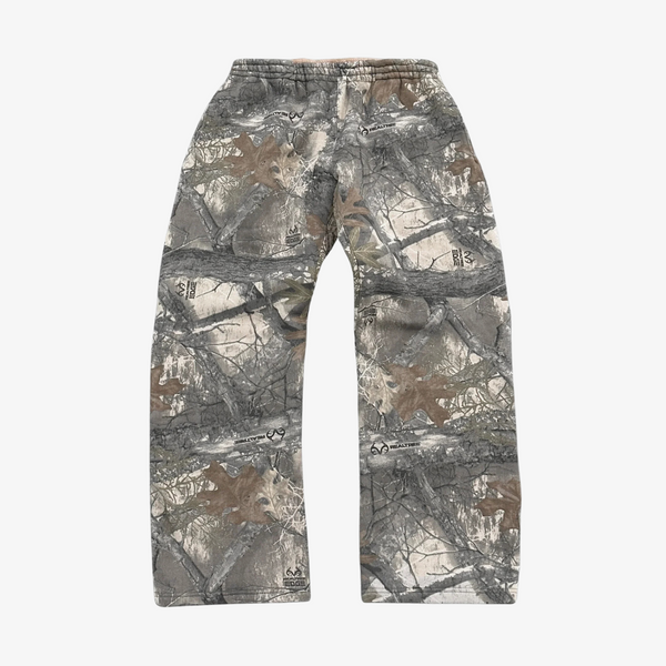 THE CAMO SWEATS